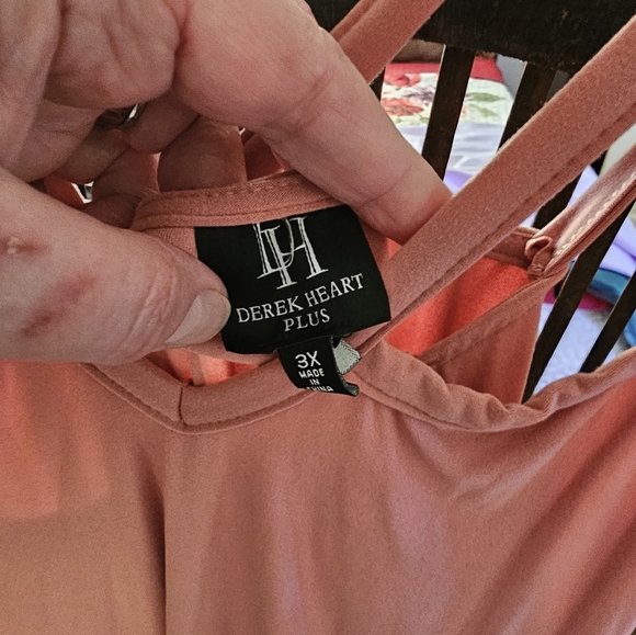 Derek Heart Plus, size 3X peach color - Picture 3 of 4